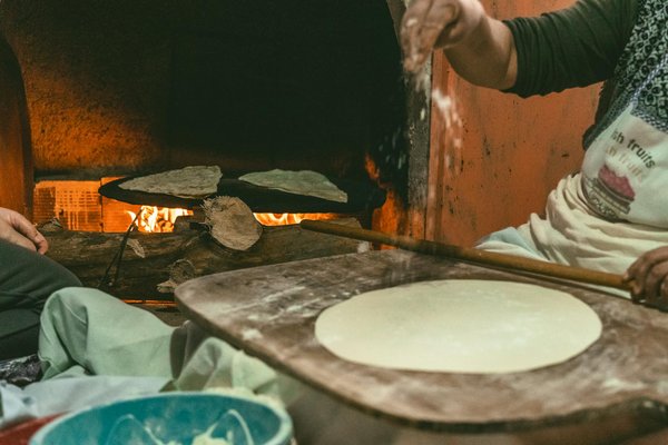 Quelles sont les étapes pour préparer un smoothie fruité et énergisant ?